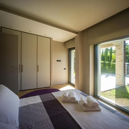 Franceschi Apartment *